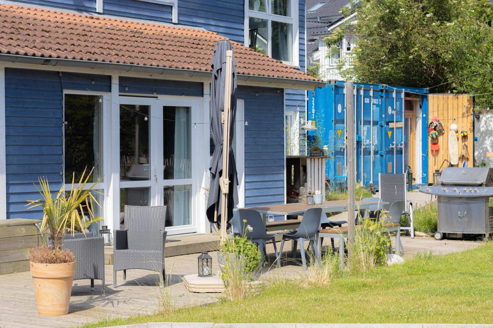 Hostel Oder Ferienwohnung 1-16 Personen Im Blauen Haus Femern Eksteriør billede